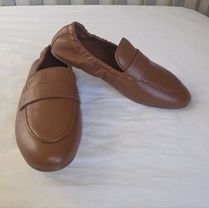 Womens Brown Cognac Leather Slip On Loafers Size 5 NWOT